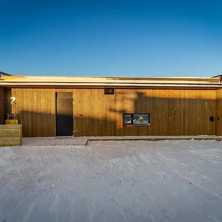 Secluded - Stunning Views!