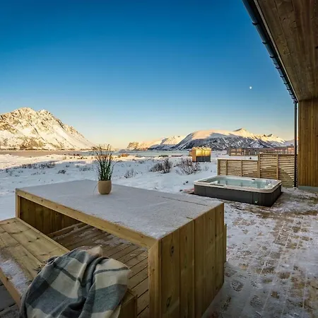 בית נופש Secluded - Stunning Views! Storoya