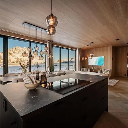 Secluded - Stunning Views! *