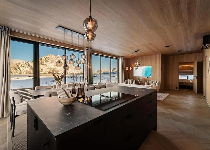 Secluded - Stunning Views! *